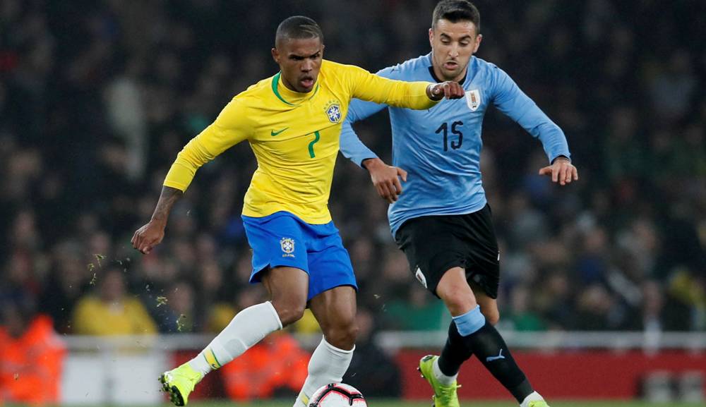 Las mejores imágenes del duelo entre Uruguay y Brasil en Londres. Foto: Reuters