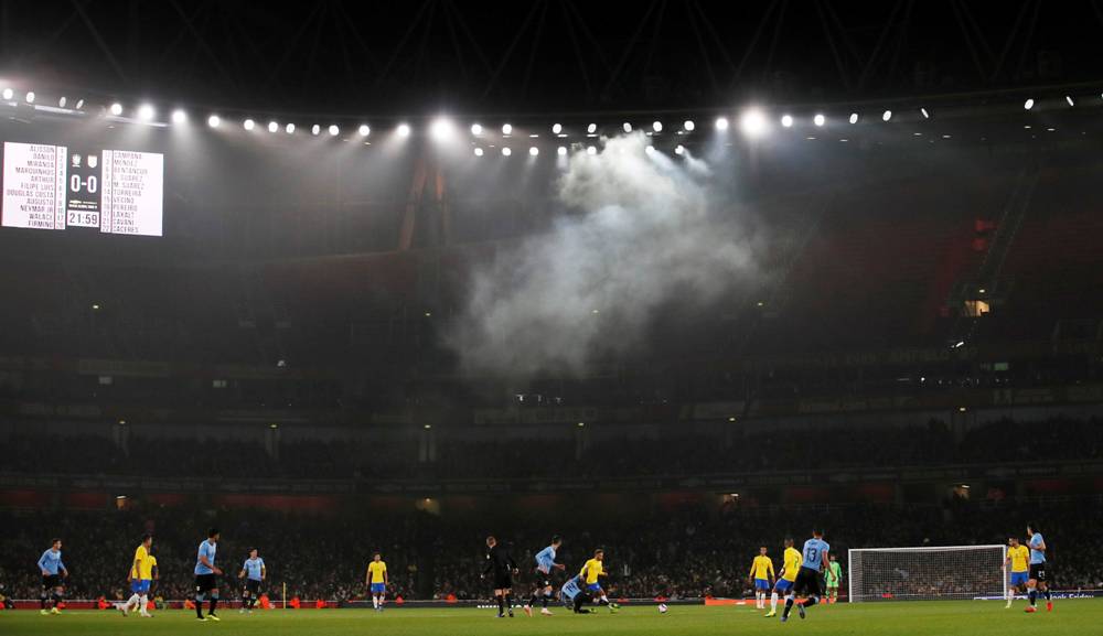 Las mejores imágenes del duelo entre Uruguay y Brasil en Londres. Foto: Reuters.