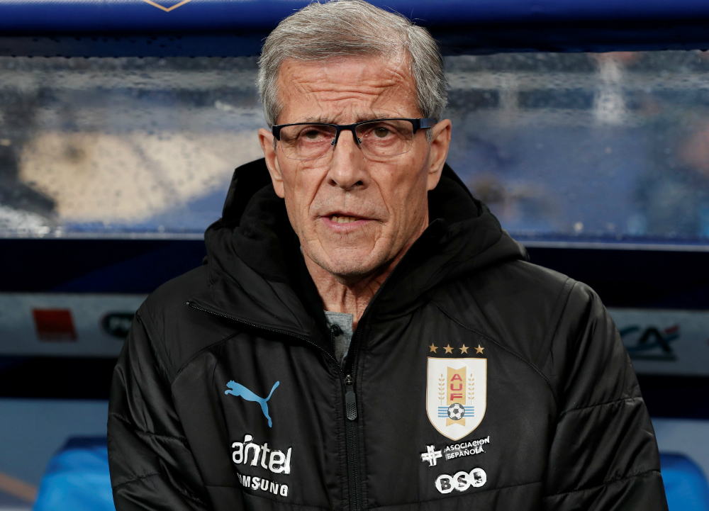 Óscar Washington Tabárez ante Francia. Foto: Reuters