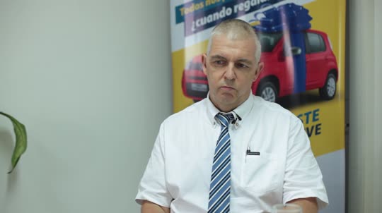 Uno a uno Eduardo Ramirez