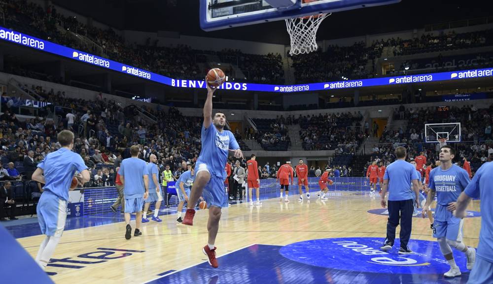 Las mejores imágenes de Uruguay ante Puerto Rico en el Antel Arena. Foto: Gerardo Pérez.