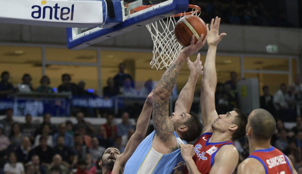 Las mejores imágenes de Uruguay ante Puerto Rico en el Antel Arena. Foto: Gerardo Pérez.