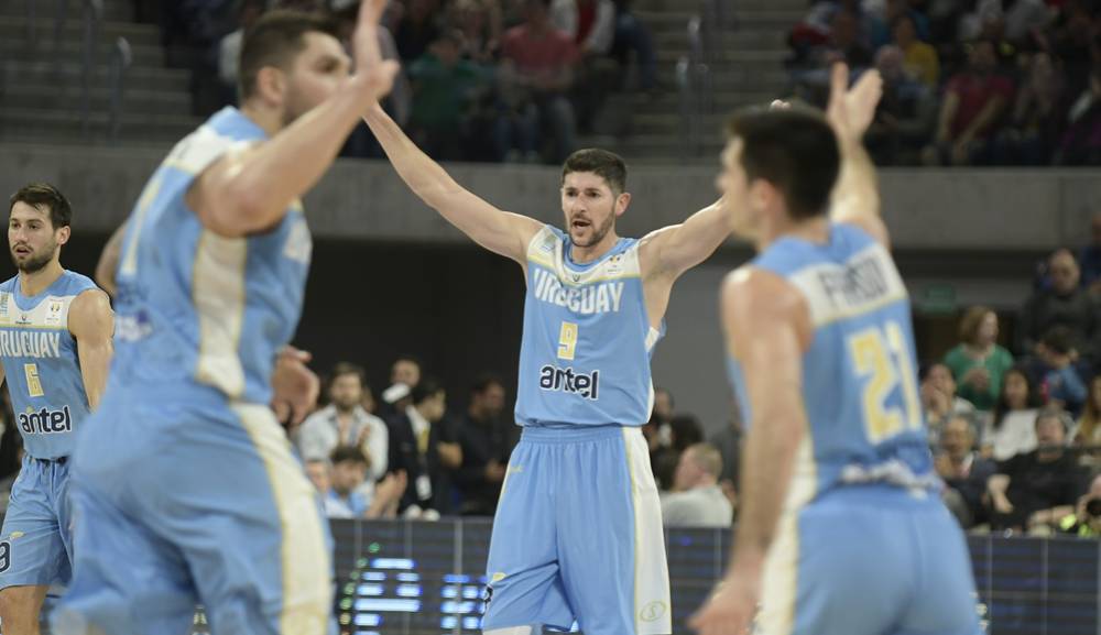 Las mejores imágenes de Uruguay ante Puerto Rico en el Antel Arena. Foto: Gerardo Pérez.