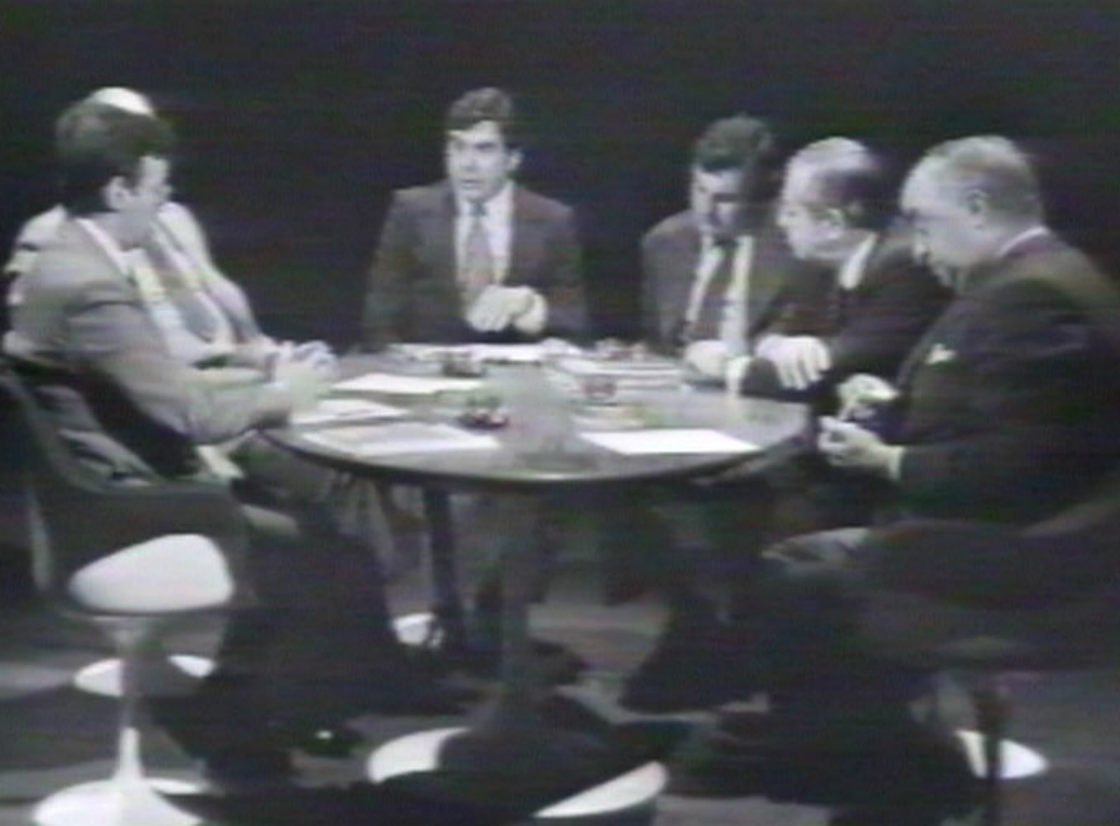 Políticos versus defensores del régimen militar, año 1980. Foto: Archivo El País