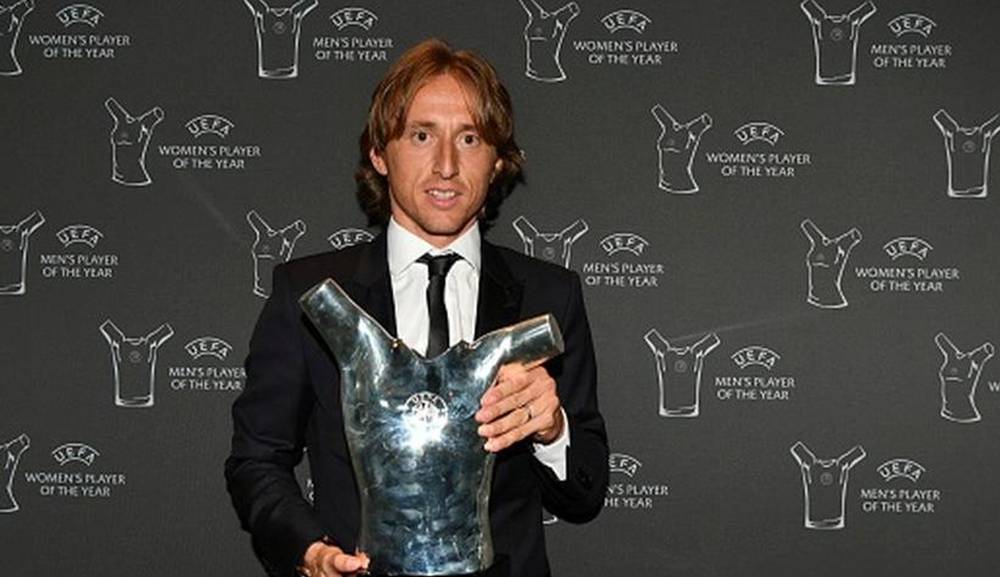 Luka Modric y su consagración en el Balón de Oro de France Football. Foto: Reuters.