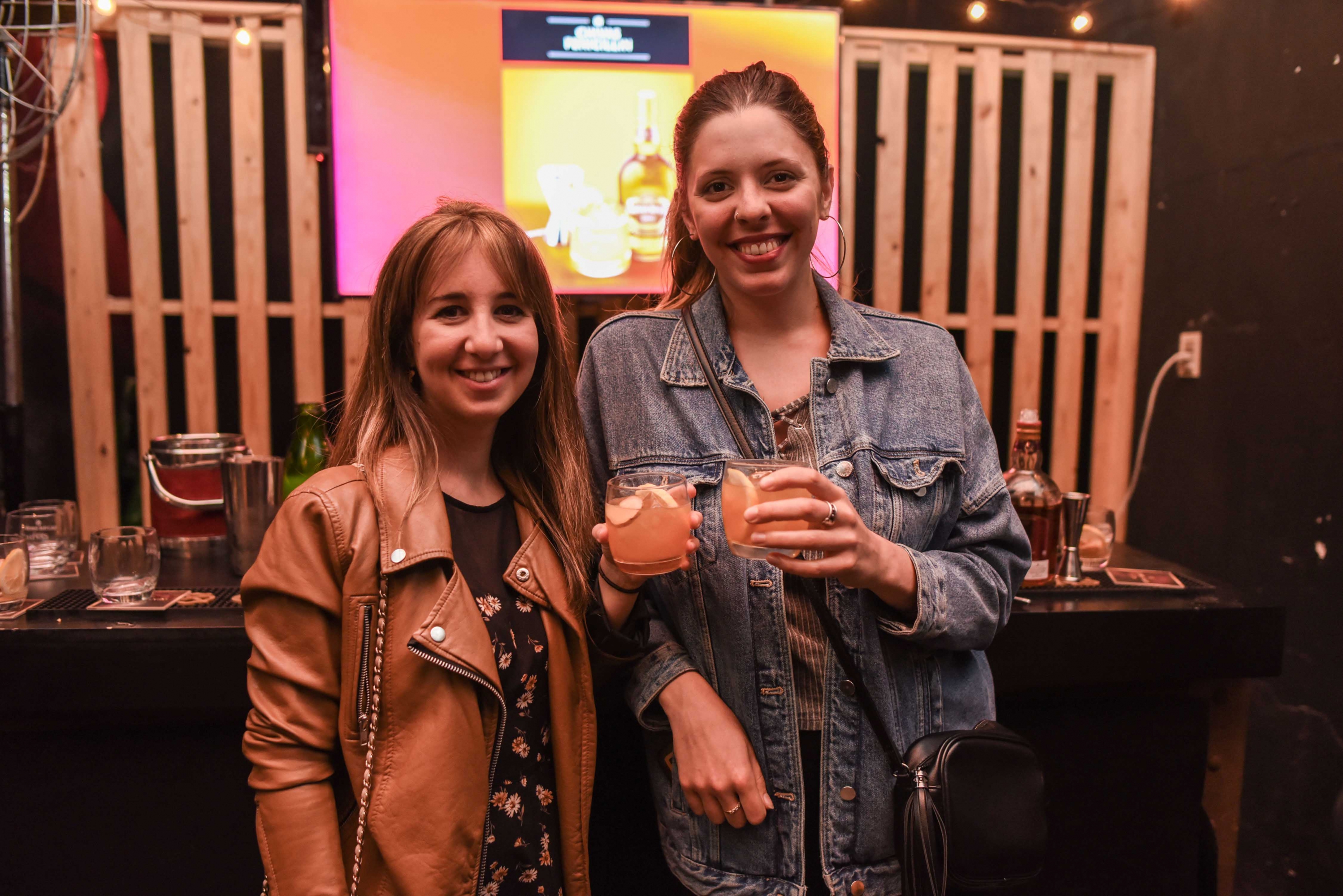 Natalia Correa, Sofía Fernández