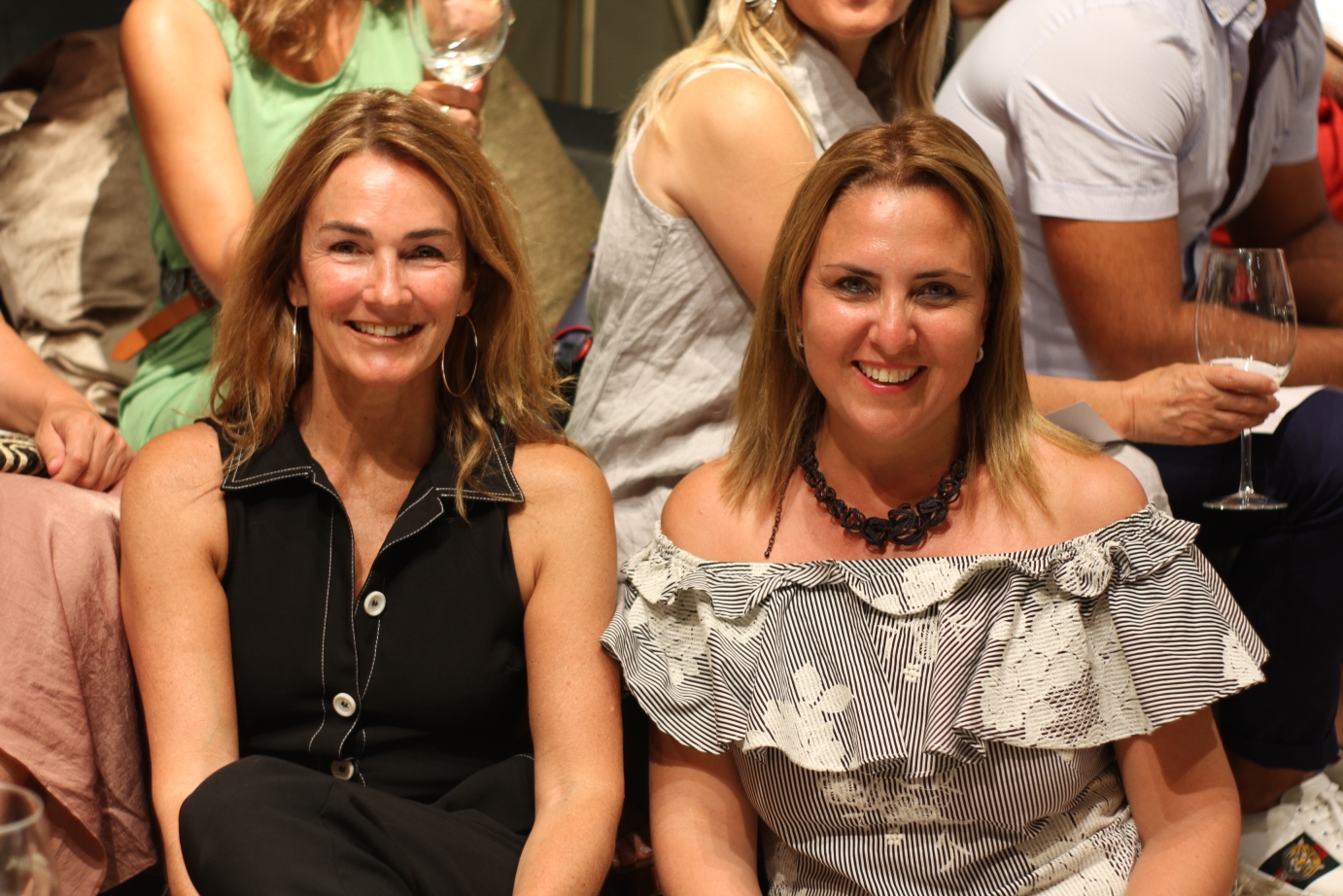 Ana Chávez, Pilar Rey.