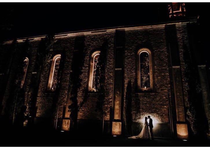 En la capilla San José de Manga se celebró la ceremonia religiosa entre Diego Godín y Sofía Herrera. Foto: Boffano Studios