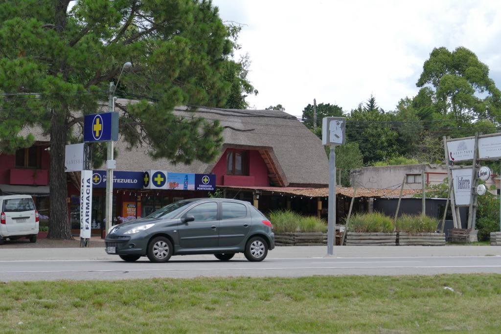 Radares móviles en Maldonado. Foto: Ricardo Figueredo