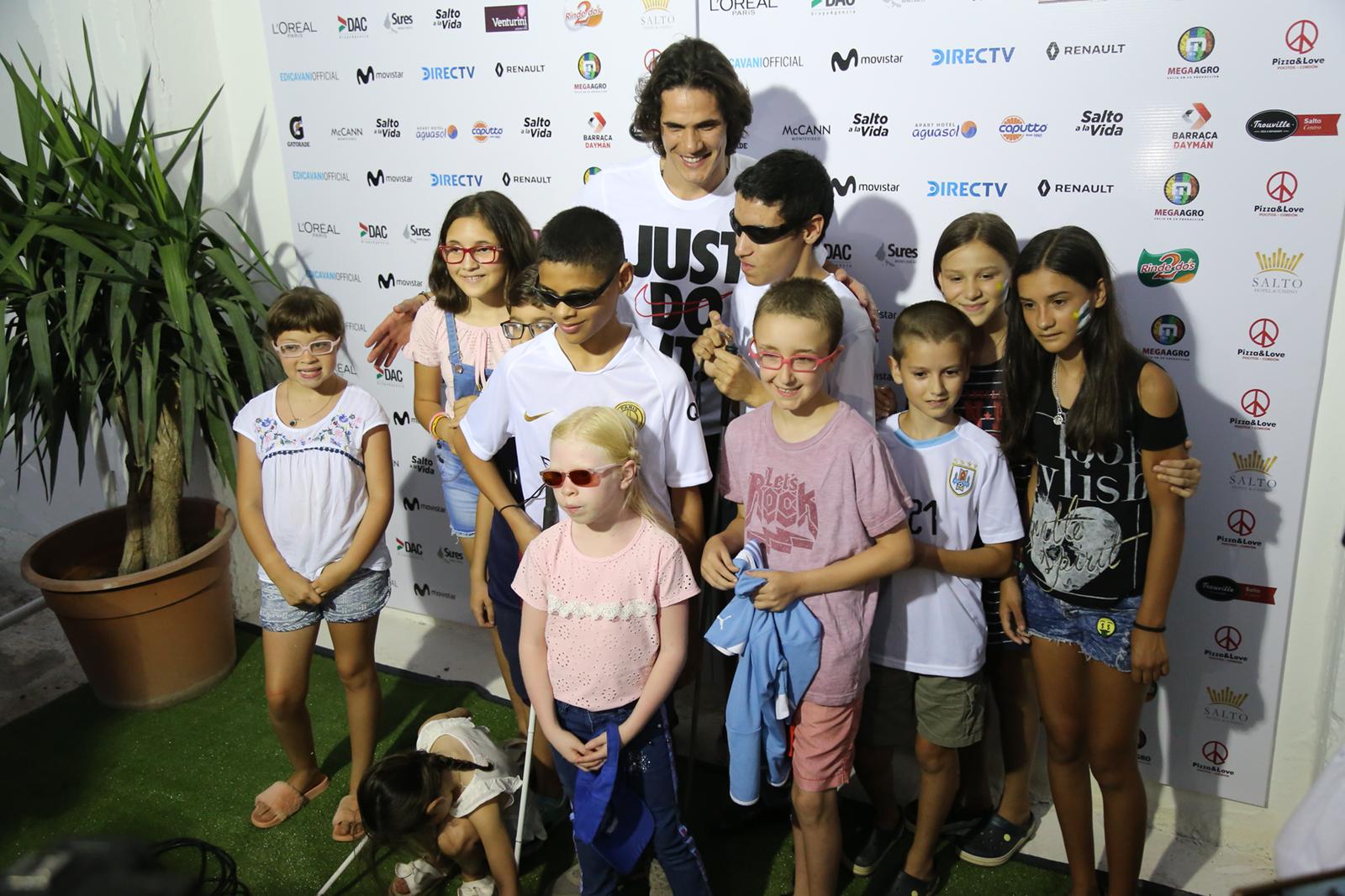 Las mejores imágenes del partido entre los amigos de Cavani y Salto Capital.