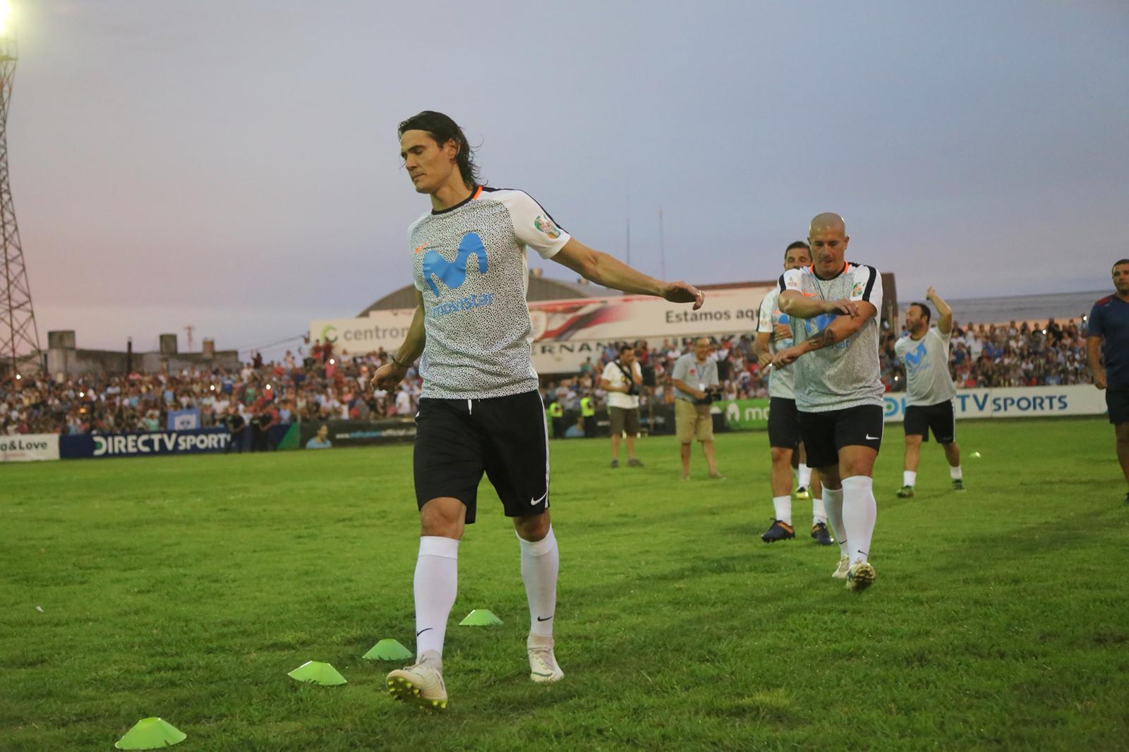 Las mejores imágenes del partido entre los amigos de Cavani y Salto Capital.
