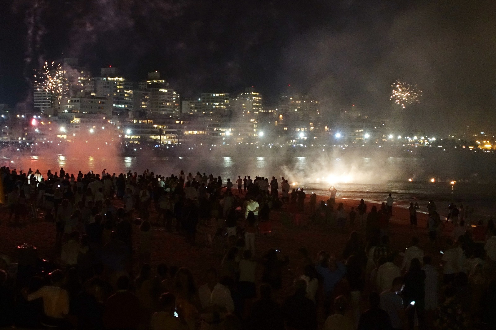 Festejos en Punta del Este por la llegada del Año Nuevo. Foto: Ricardo Figueredo.