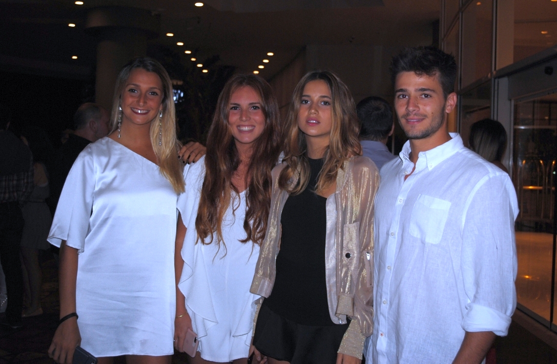 Delfina Aused, María Vidosevich, Clara y Alejo Dogliani.