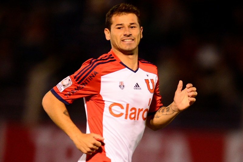 Mora en Universidad de Chile