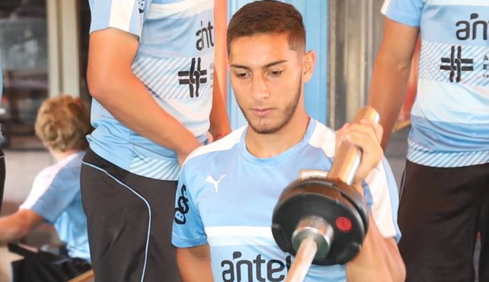 La selección Sub 20 trabaja en Talca. Fotos: @Uruguay