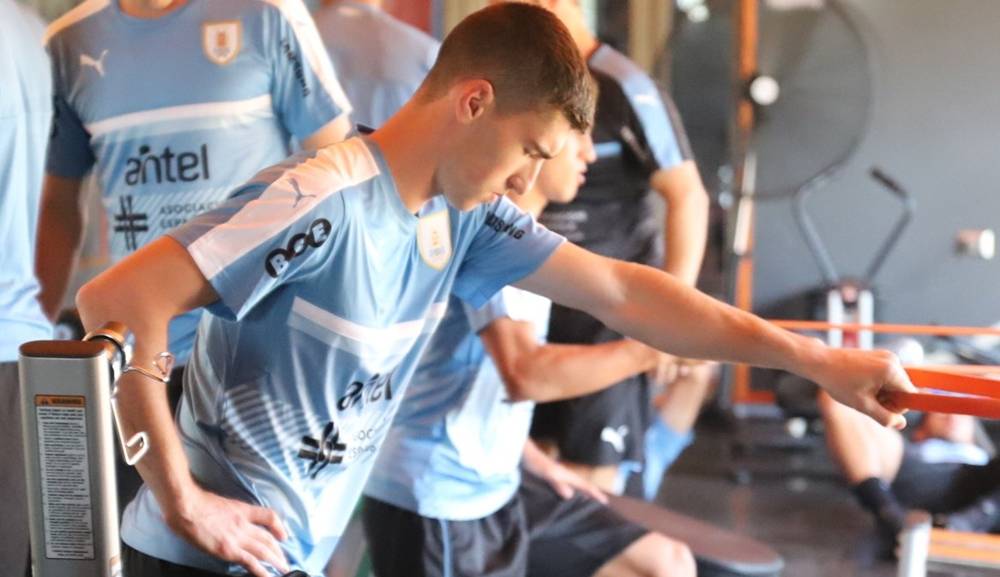 La selección Sub 20 trabaja en Talca. Fotos: @Uruguay
