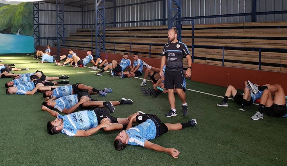 La selección Sub 20 trabaja en Talca. Fotos: @Uruguay