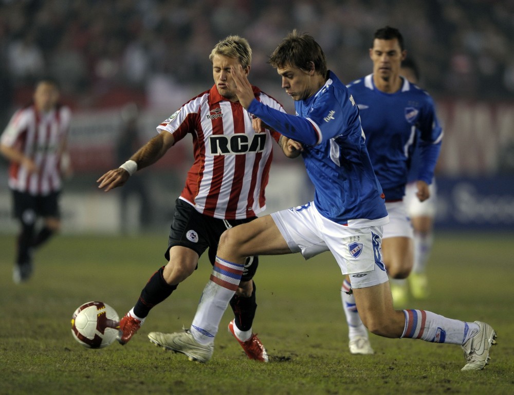 Gastón Fernández y Sebastián Coates. Foto: Archivo El País