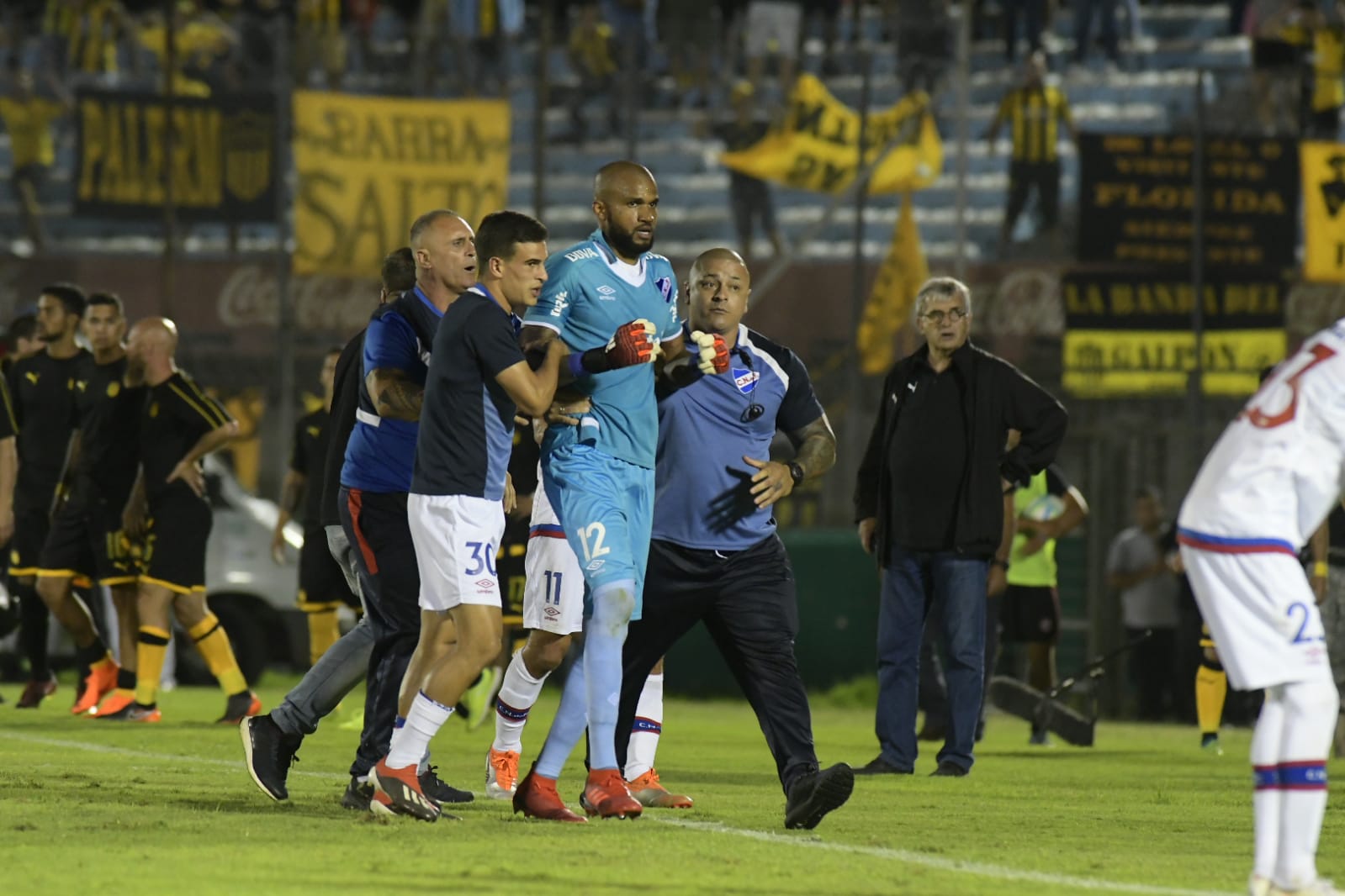 Luis Mejía tras la discusión con Fabián Estoyanoff