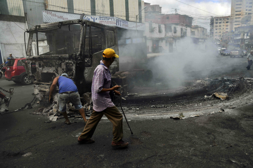 Los más pobres fueron los que salieron a la calle en Venezuela. Foto: AFP