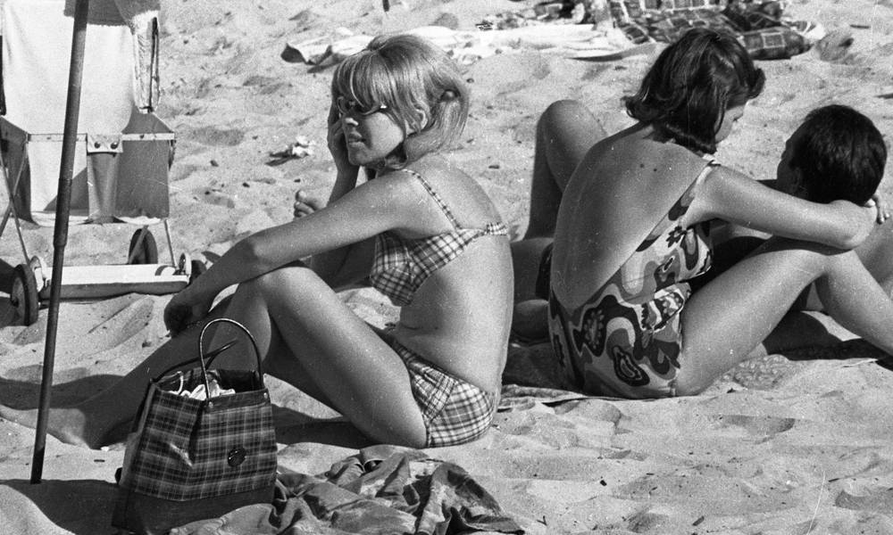 Playas en Uruguay en la década del 70. Foto Archivo El País