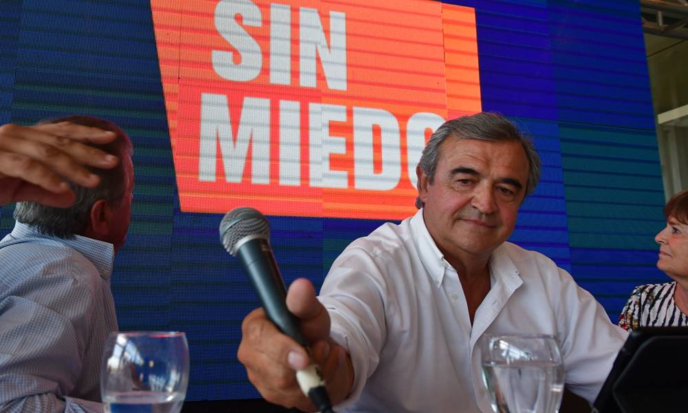 Jorge Larrañaga en el hotel NH Columbia. Foto: Fernando Ponzetto