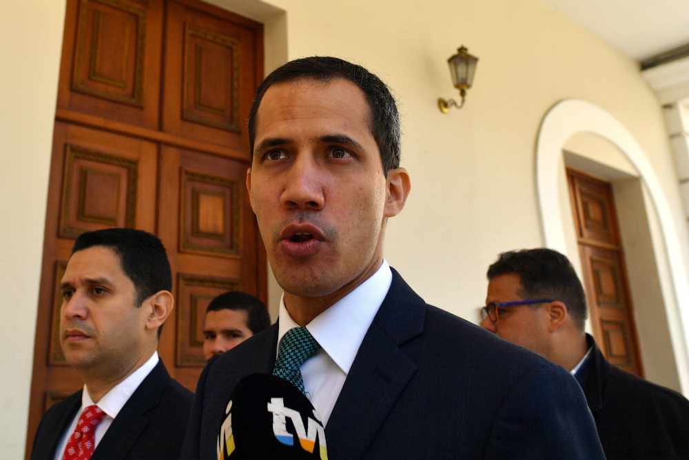 Juan Guaidó en conferencia de prensa. Foto: AFP.