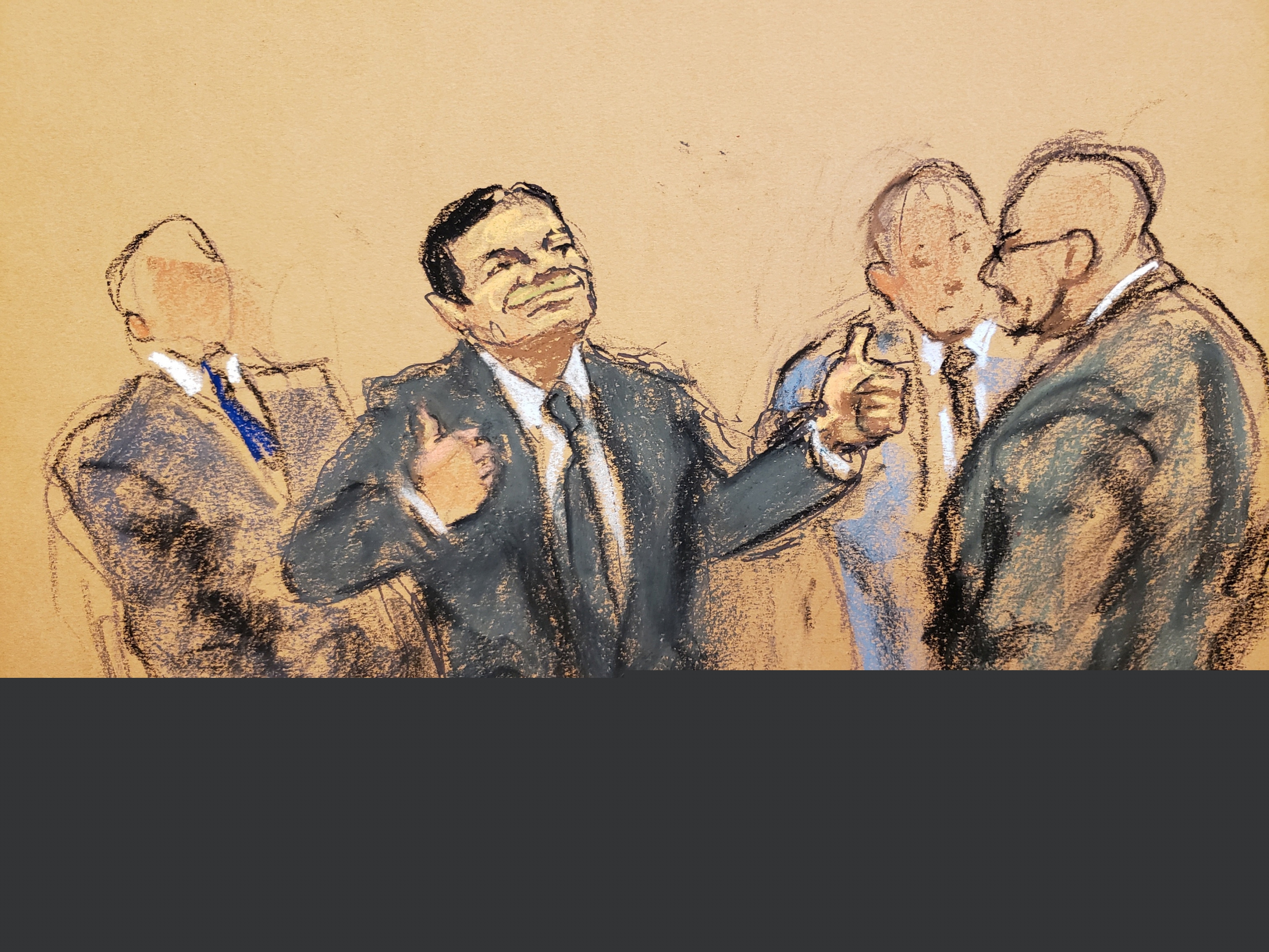 El Chapo Guzmán se despidió de su esposa tras finalizar el juicio. Foto: Reuters