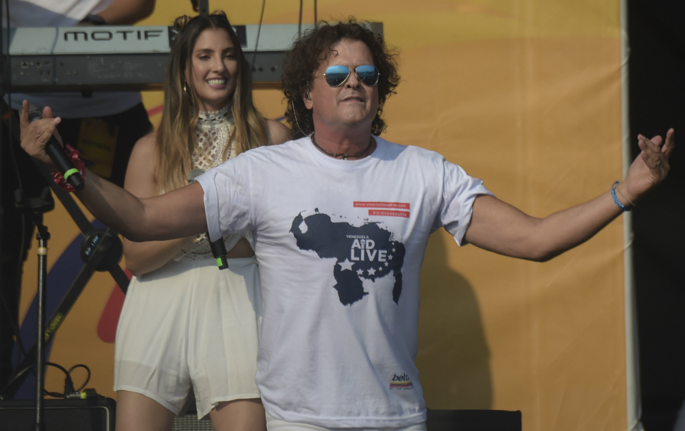 El cantante Carlos Vives durante su presentación en Venezuela Aid Live