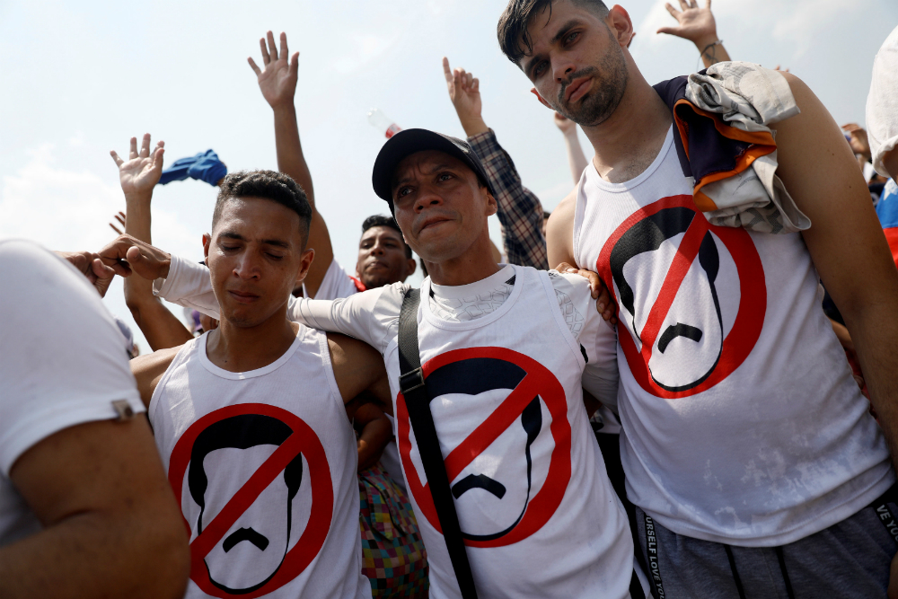 Remeras con un mensaje claro para Maduro. Foto: Reuters.