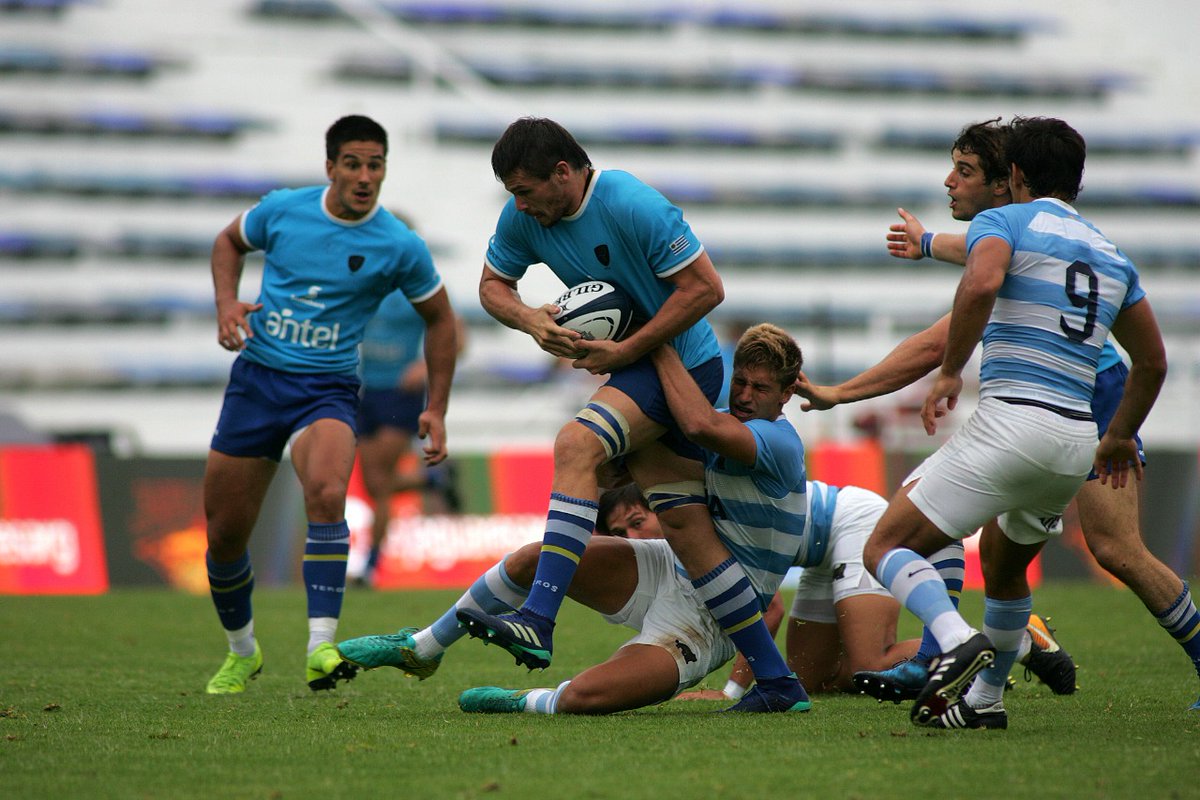 Manuel Diana en la derrota de Uruguay ante Argentina XV. Foto: Unión Argentina.