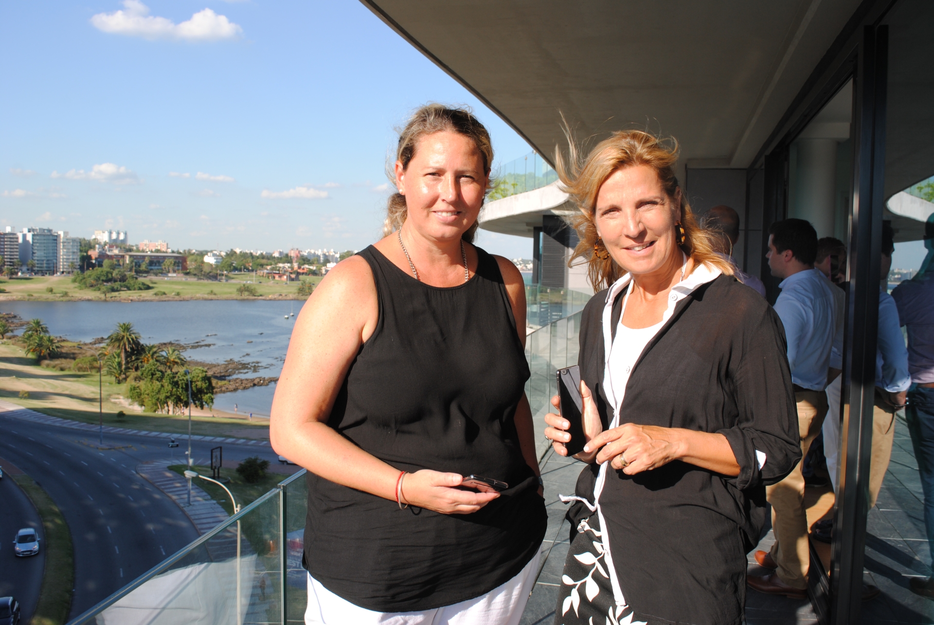 Leticia Pena, Verónica García Mansilla.