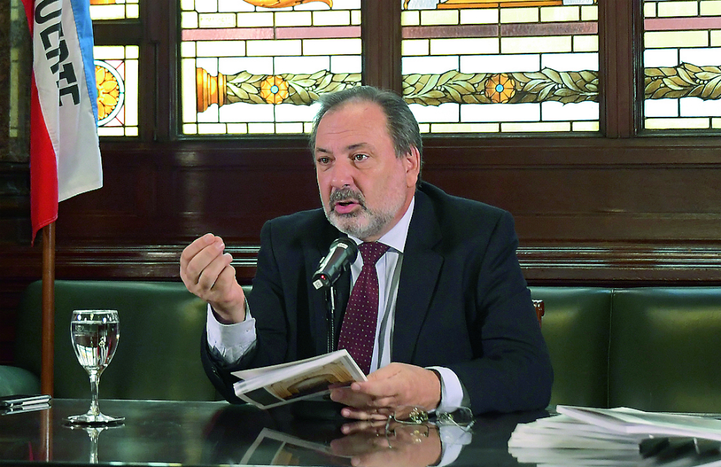 Este viernes, Gandini entregará la Presidencia a Cecilia Bottino. Foto: Marcelo Bonjour