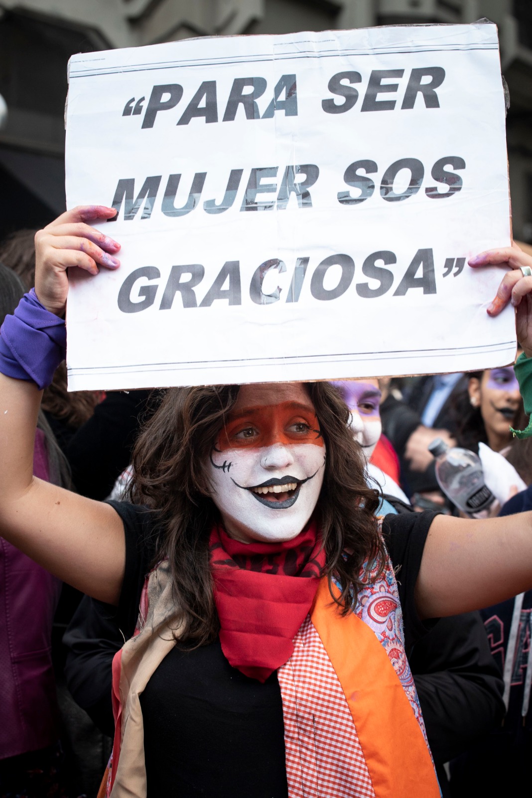 Cartel en la marcha del 8M. Foto: El País