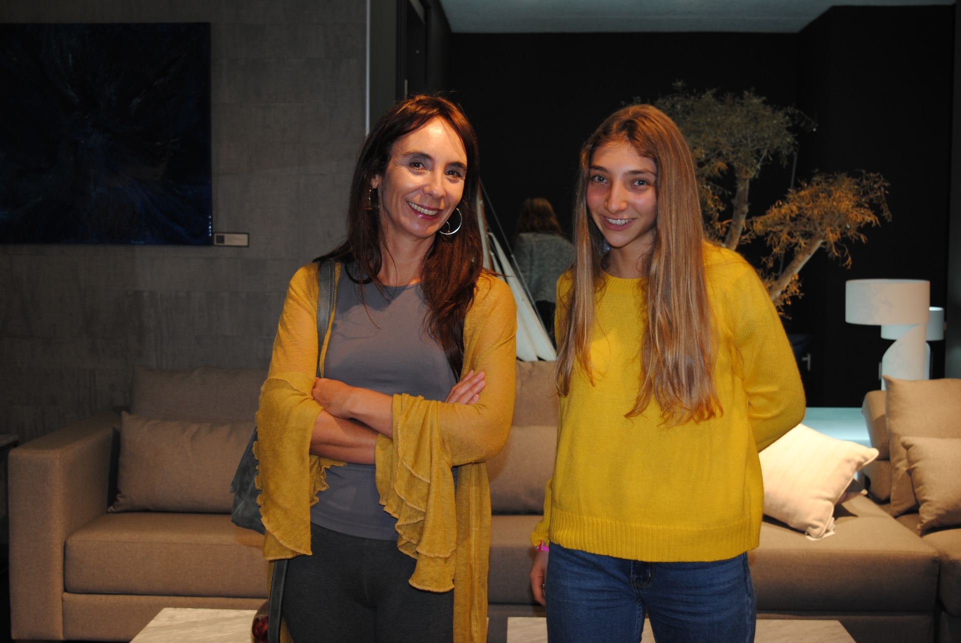 Daliana Javier, Kiara Lazarov.