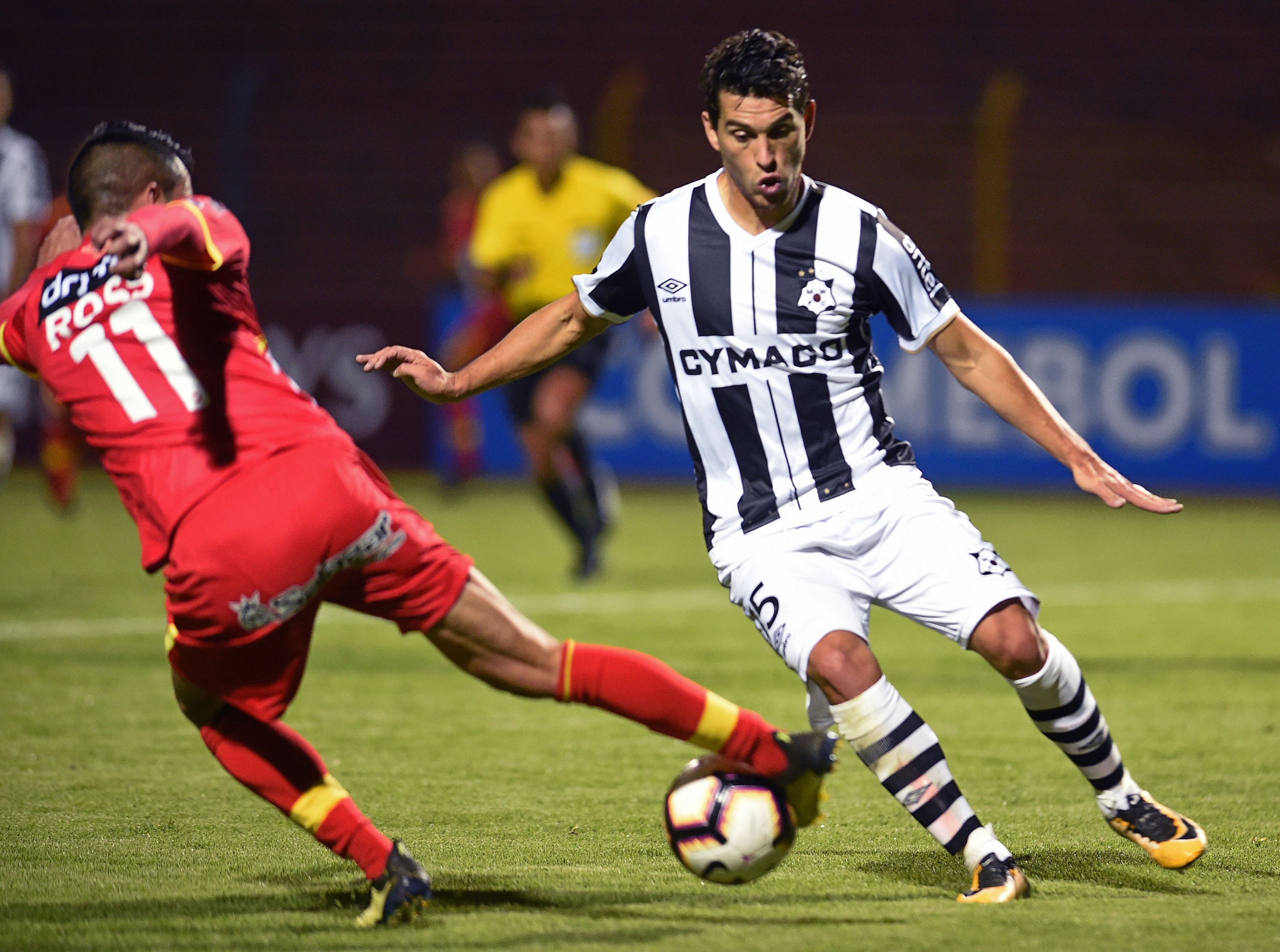 Sport Huancayo y Wanderers por la Copa Sudamericana en Perú. Foto: AFP.