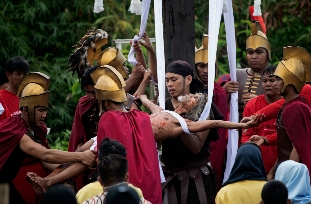 Filipinas: los actos de autoflagelación y las crucifixiones se repiten cada año. Foto: AFP