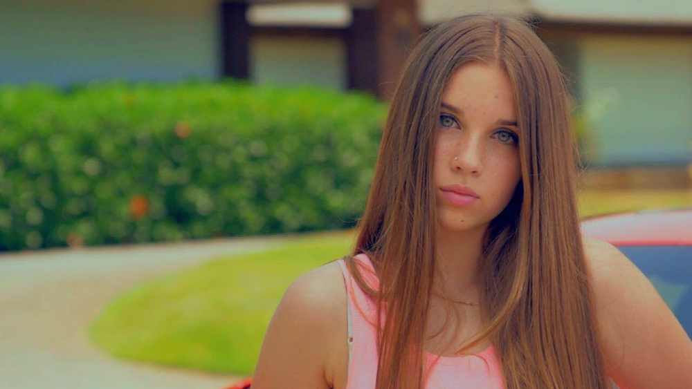 Imagen del video Ni tu amiga ni tu amante de Agus Padilla