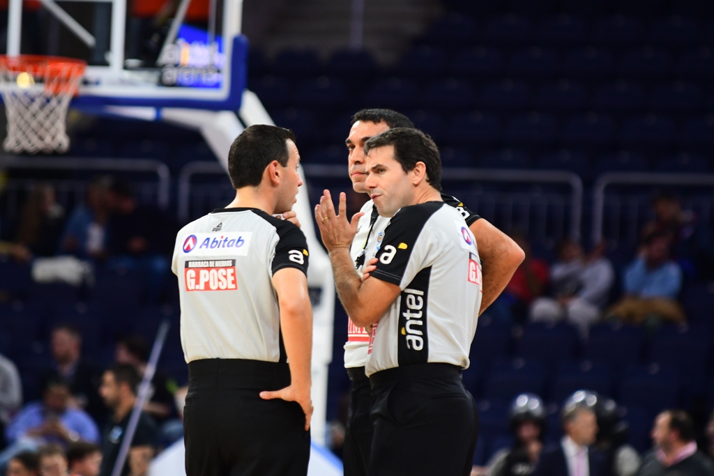 La quinta seminfinal entre Aguada y Nacional que se jugó en el Antel Arena. Foto: Gerardo Pérez.