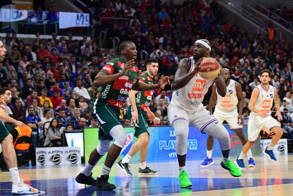 La quinta seminfinal entre Aguada y Nacional que se jugó en el Antel Arena. Foto: Gerardo Pérez.