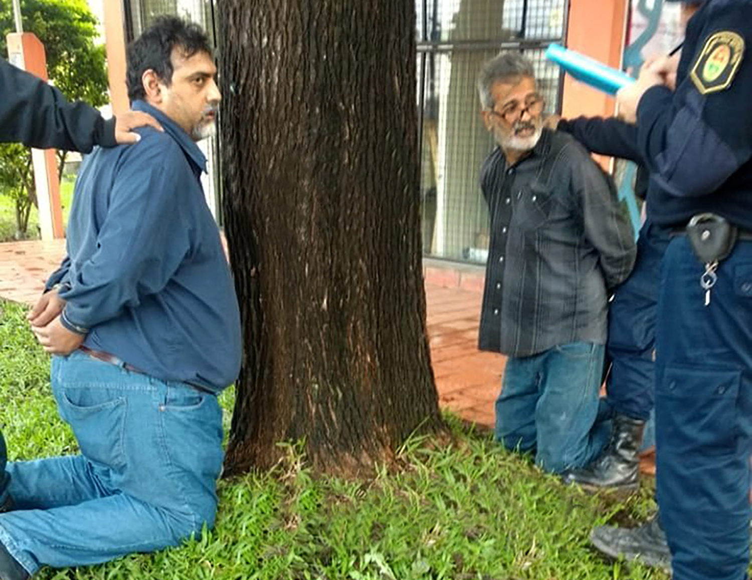 Fernández (izquierda) sospechoso de conducir el auto desde donde dispararon a Olivares y Yadón. Foto: AFP