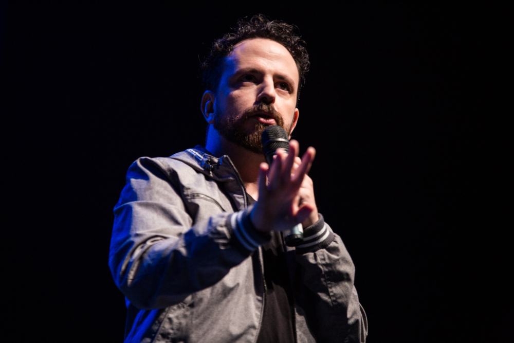 Pablo Molinari estrena su tercer unipersonal, "Pequeñas cosas fundamentales", este miércoles en el Teatro Movie. Foto: Pablo Molinari