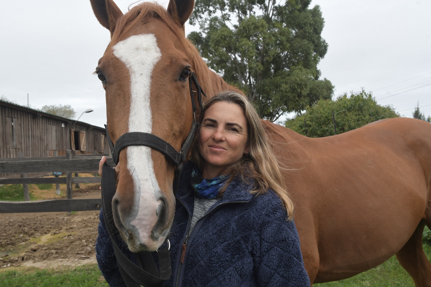 Valeria Ariza con su caballo Tango en el Club Ecuestre Cecade. Foto: Francisco Flores
