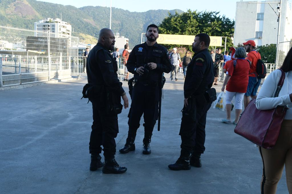 Hinchas de Uruguay y Chile en la Copa América 2019