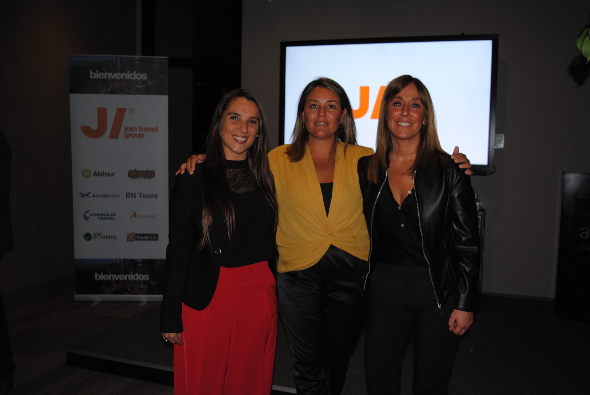 Marcela Infantonzzi, Victoria Petrino, Claudia Ravecca.