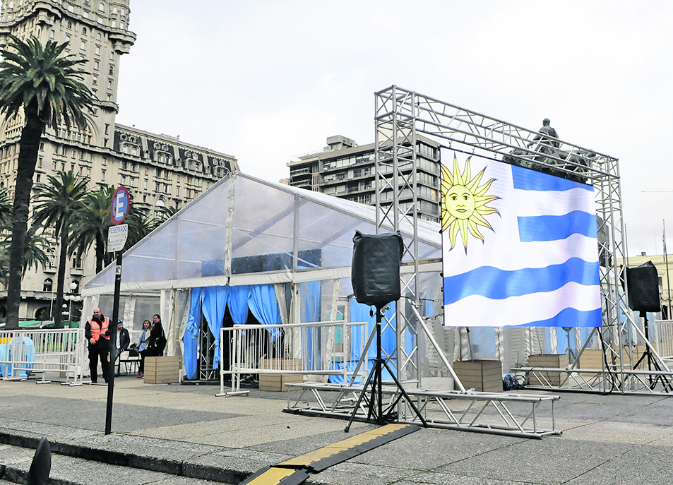 La carpa que se había dispuesto para festejar no se utilizó. Quedó vacía. Foto: D. Borrelli