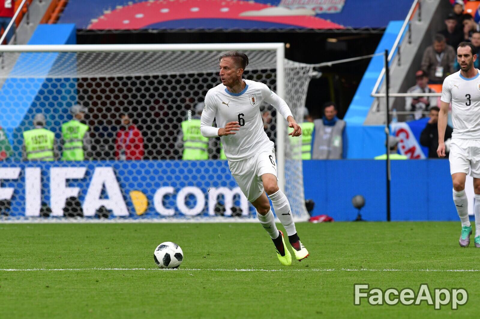 Así se ven los jugadores de Uruguay con el paso del tiempo en FaceApp. Imagen original: Archivo El País