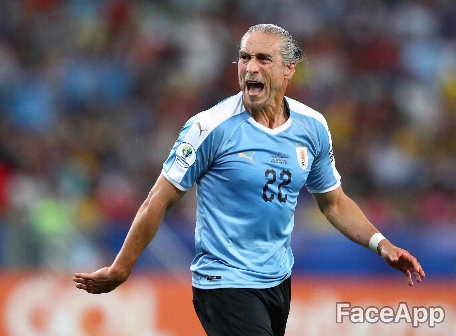 Así se ven los jugadores de Uruguay con el paso del tiempo en FaceApp. Imagen original: Archivo El País