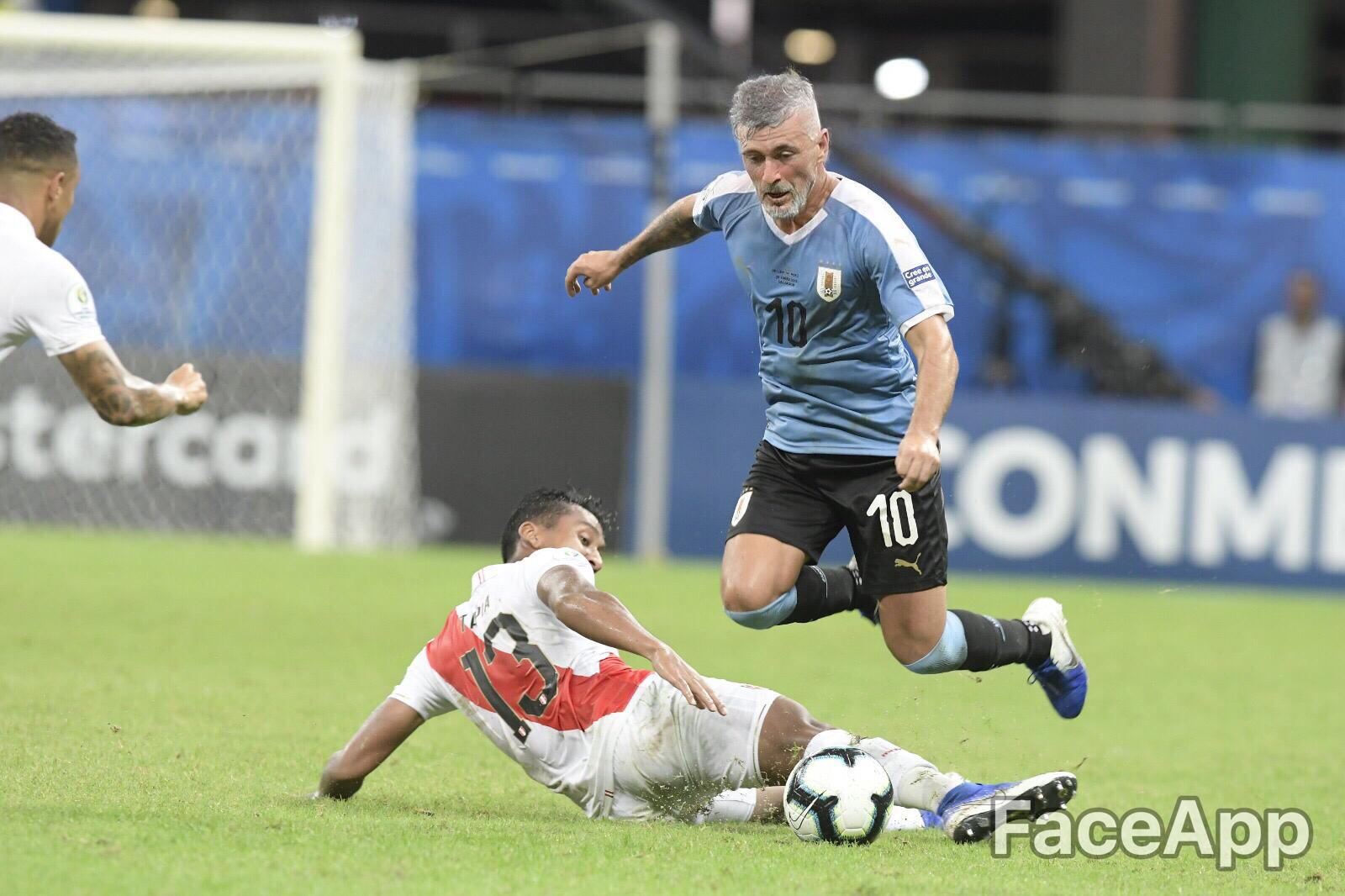 Así se ven los jugadores de Uruguay con el paso del tiempo en FaceApp. Imagen original: Archivo El País
