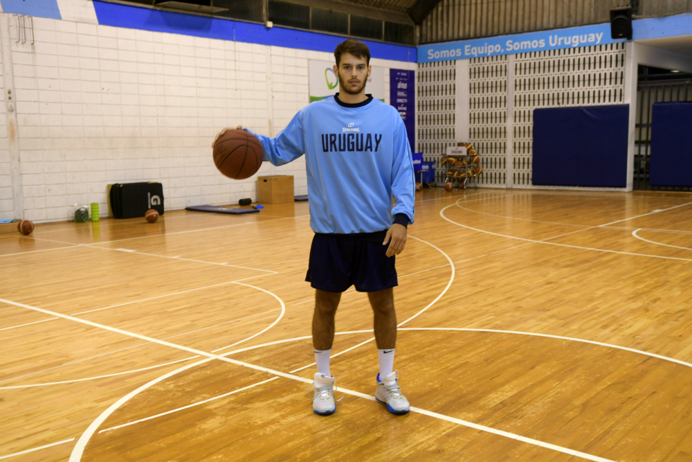 Vescovi. El martes llegó al país y enseguida fue a entrenar.